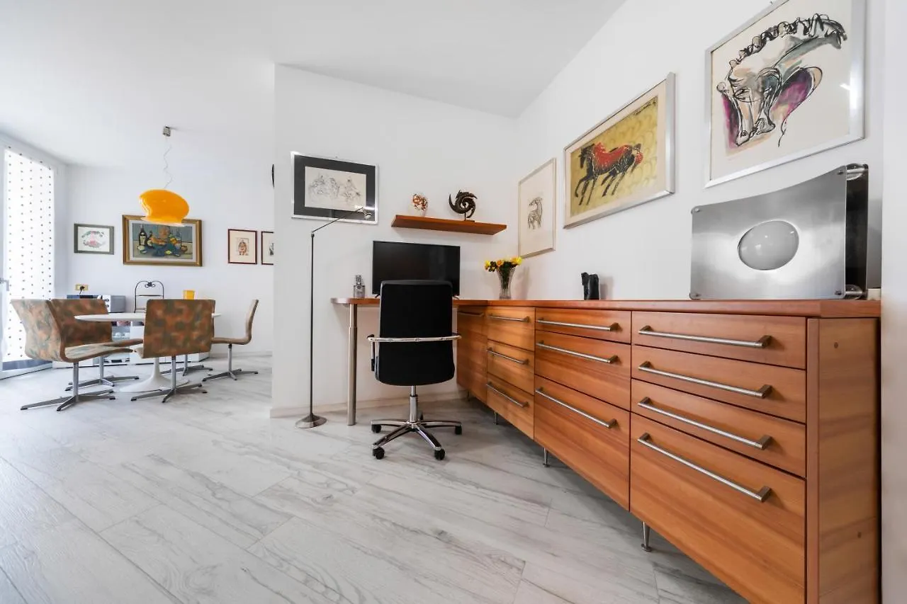 Ur-Nest Donato Creti Apartment Bologna Italy